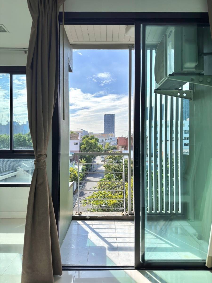 มุมระเบียง - Peaberry Room